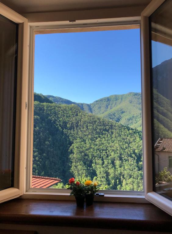 Nespecifikovaný výhled na hory nebo výhled na hory při pohledu z bed and breakfast
