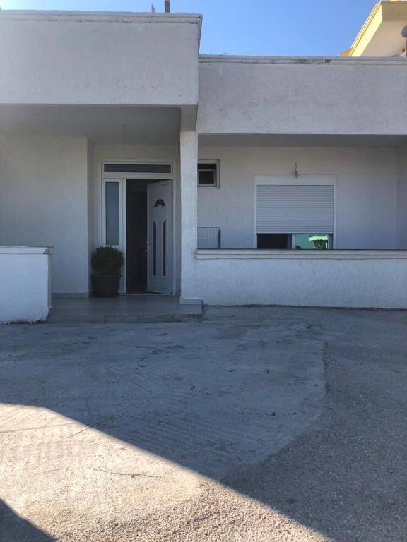 Foto dalla galleria di Apartmani Dini a Ulcinj