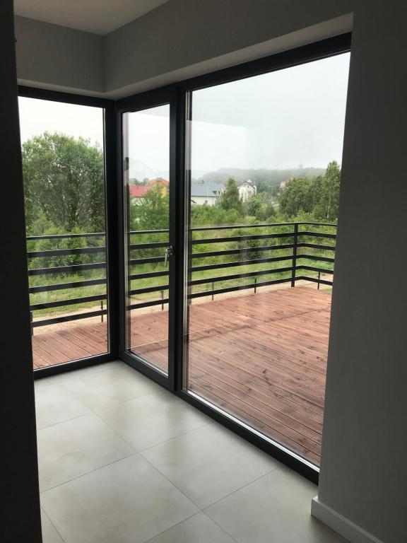 Balkón nebo terasa v ubytování WSCHODY I ZACHODY