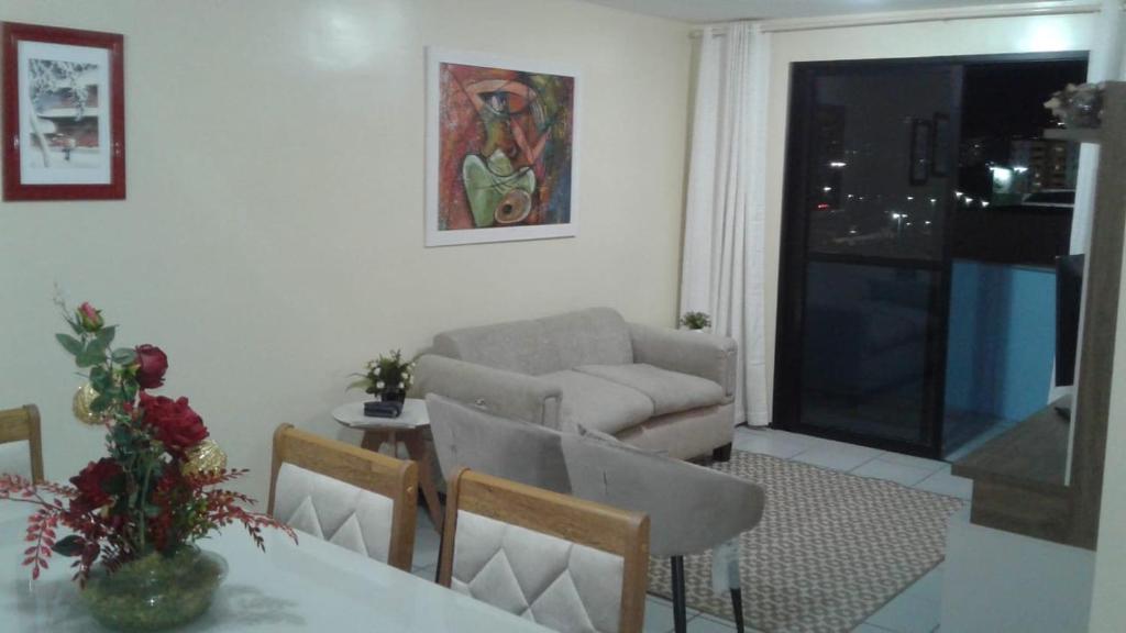 Χώρος καθιστικού στο Apto próximo ao Centro de Eventos e OAB-CE