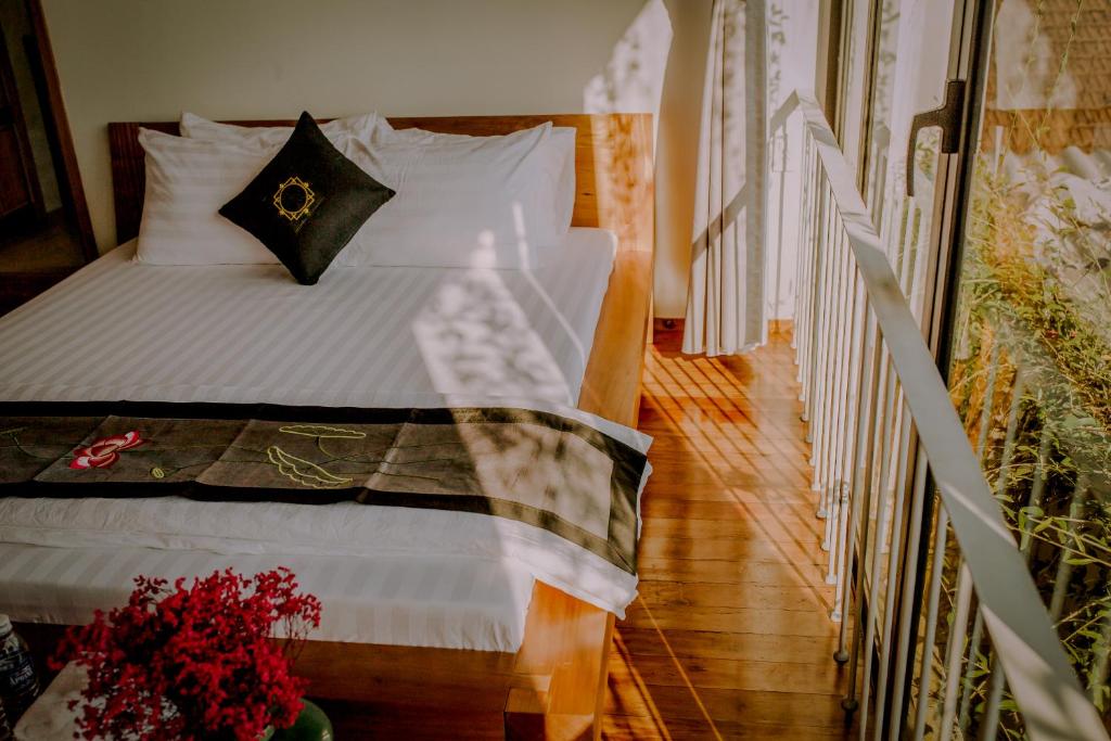 The Purple Hue Homestay - 3