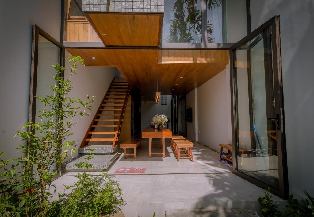 The Purple Hue Homestay - 10