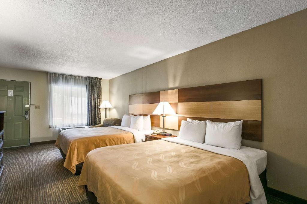 Quality Inn & Suites near Lake Eufaula - Habitación Con 2 Camas Grandes - Fumadores