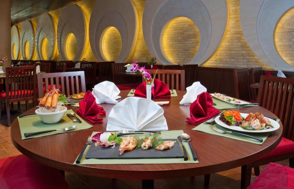 City Seasons Al Hamra Hotel - Resim 20