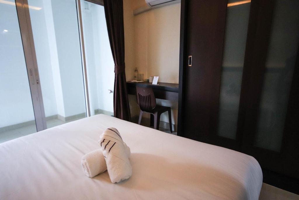 The Cosy River - Resim 17