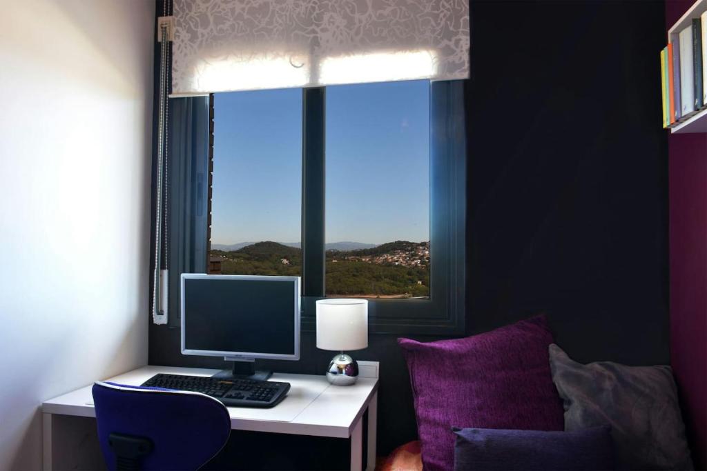 Fotografie z fotogalerie ubytování Apartamento en Blanes con piscina y parking v destinaci Blanes