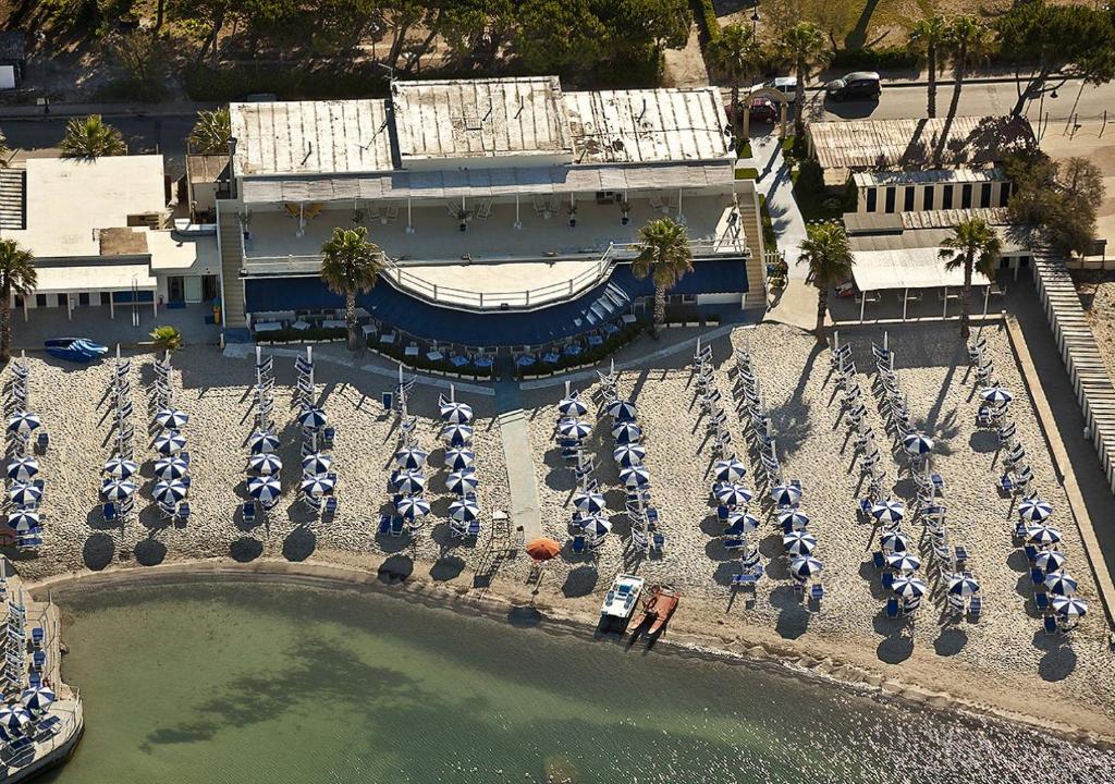 Nespecifikovaný výhled na moře nebo výhled na moře při pohledu z hotelu