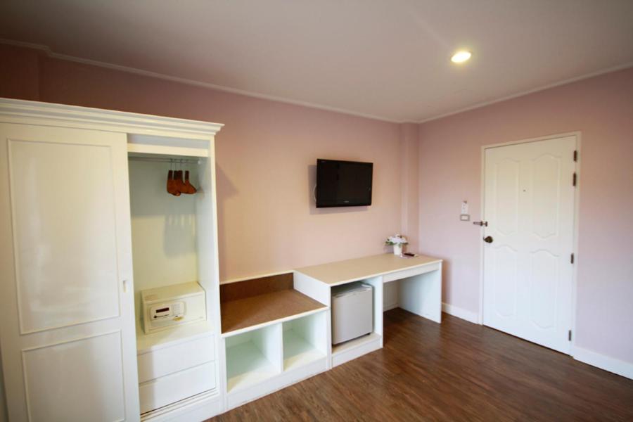 TV a/nebo společenská místnost v ubytování Hotel Alley