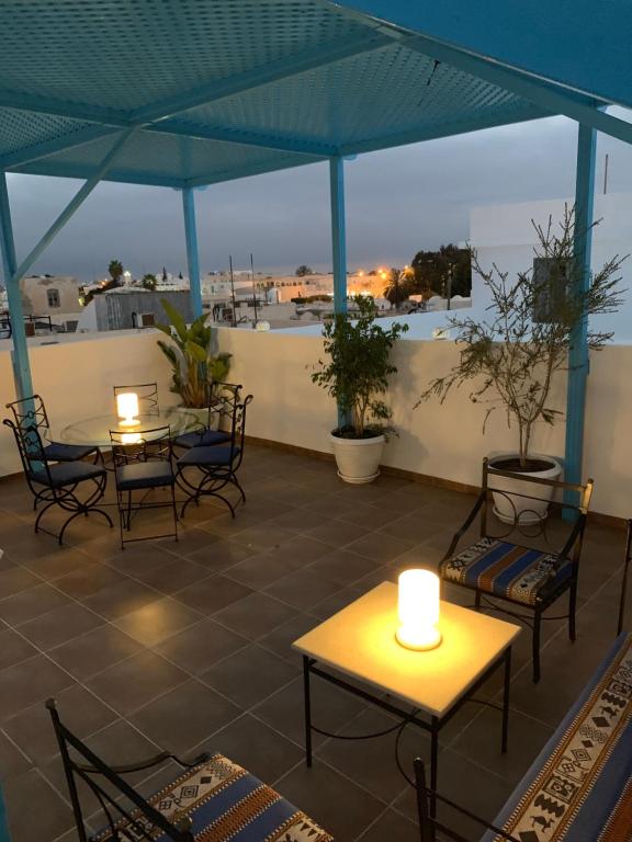 Balkón nebo terasa v ubytování Dar Lola Djerba