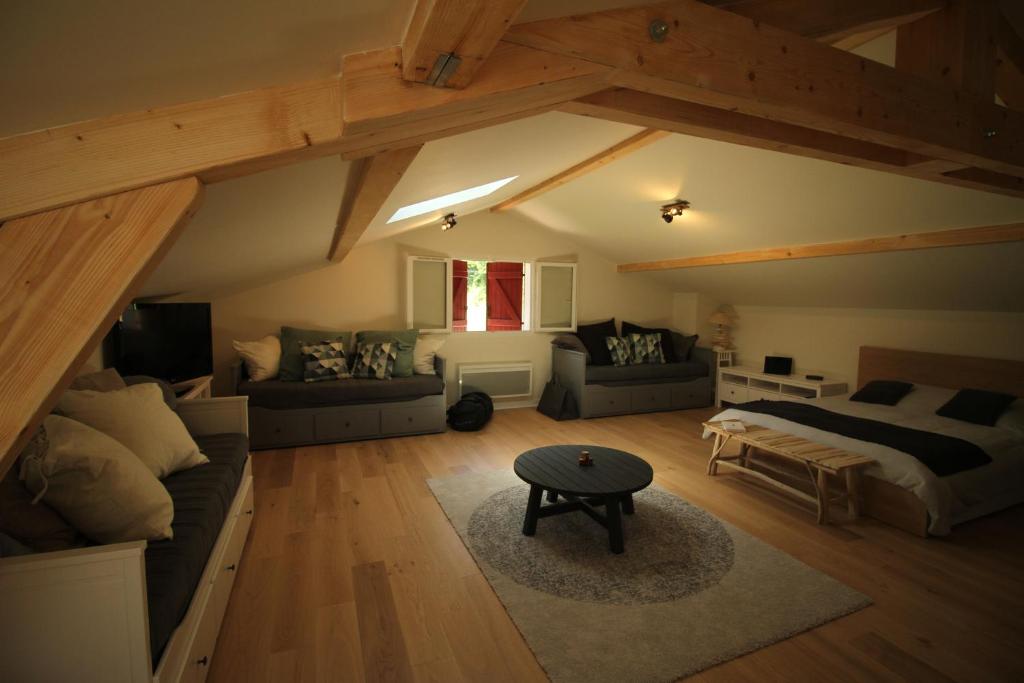 Posezení v ubytování Camp Basque // Maison Erribera // Bidarray