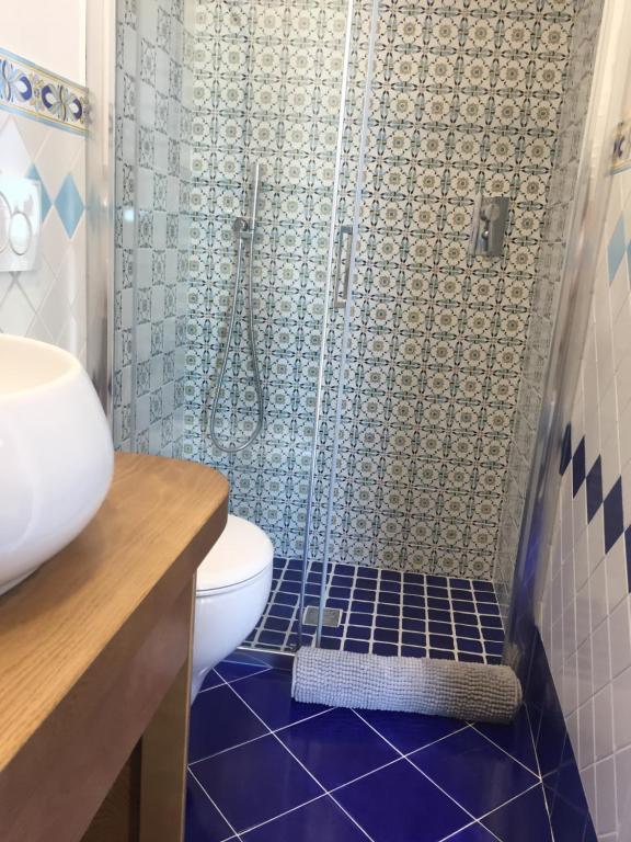 Łazienka w obiekcie Carluccio’s stanza privata vista mare