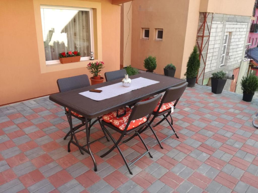 Patio nebo venkovní prostory v ubytování Cabana Mea STRAJA