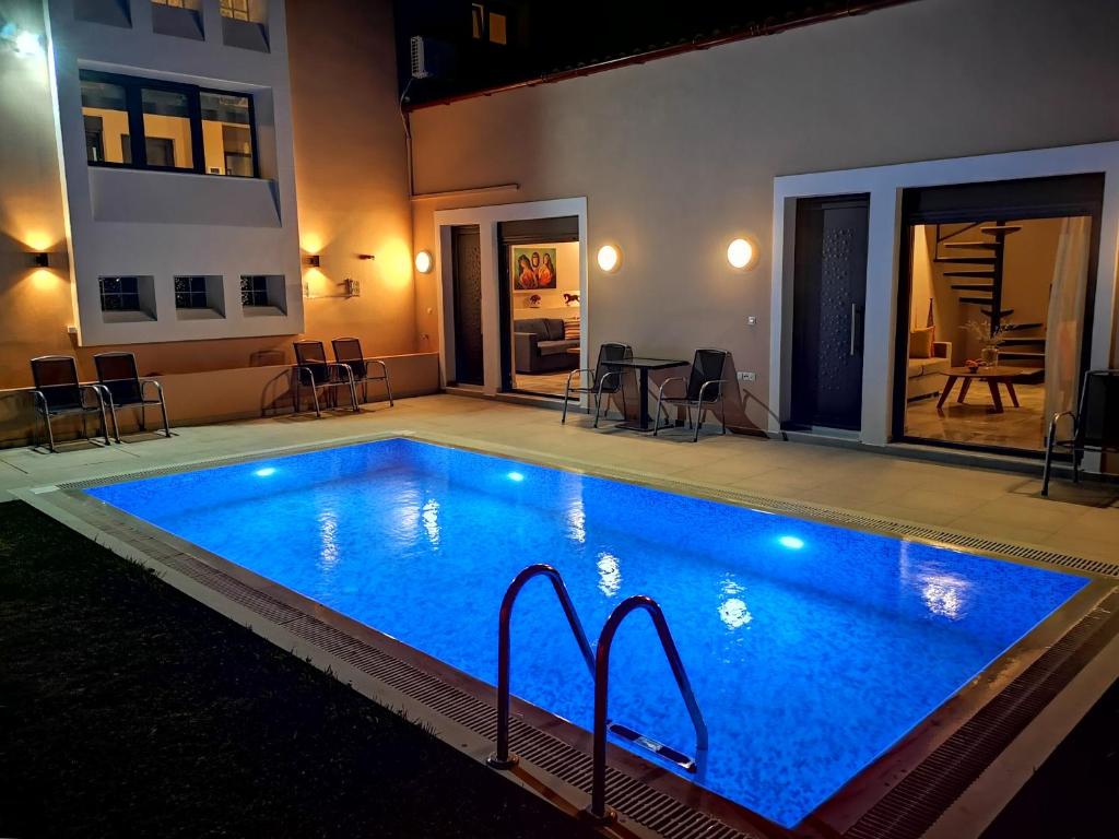 Bazén v ubytovaní Marinas Villas alebo v jeho blízkosti