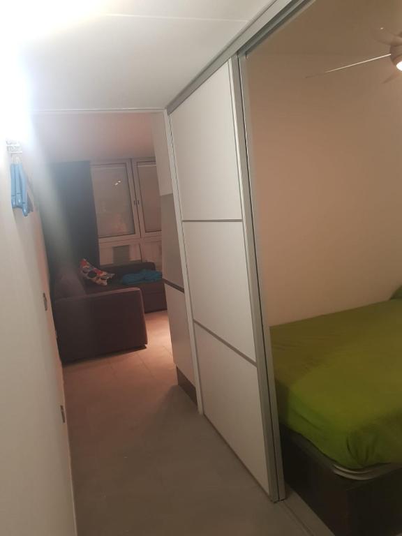 Postel nebo postele na pokoji v ubytování Apartamento Playa Ampuriabrava