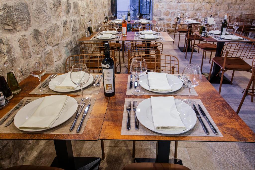 Restaurace v ubytování Heritage Hotel Dea Hvar
