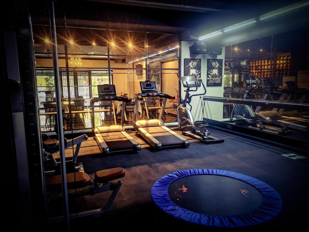 Fitness centrum a/nebo fitness zařízení v ubytování 1969 Business Suites Bandar Botani, Ipoh