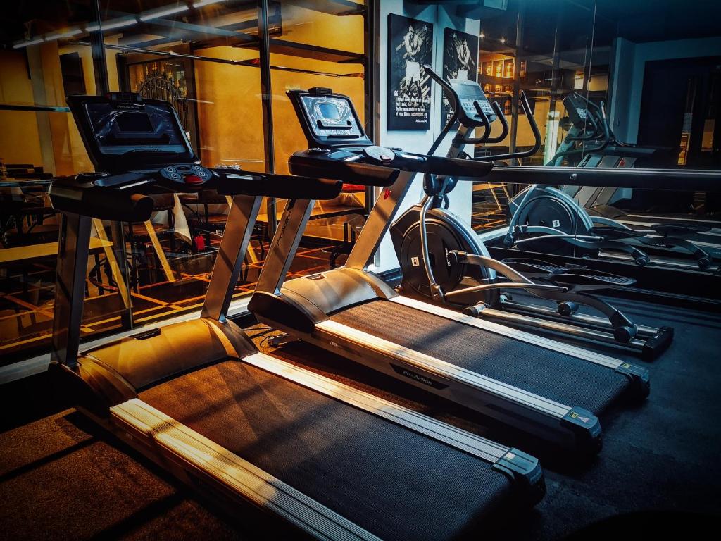 Fitness centrum a/nebo fitness zařízení v ubytování 1969 Business Suites Bandar Botani, Ipoh