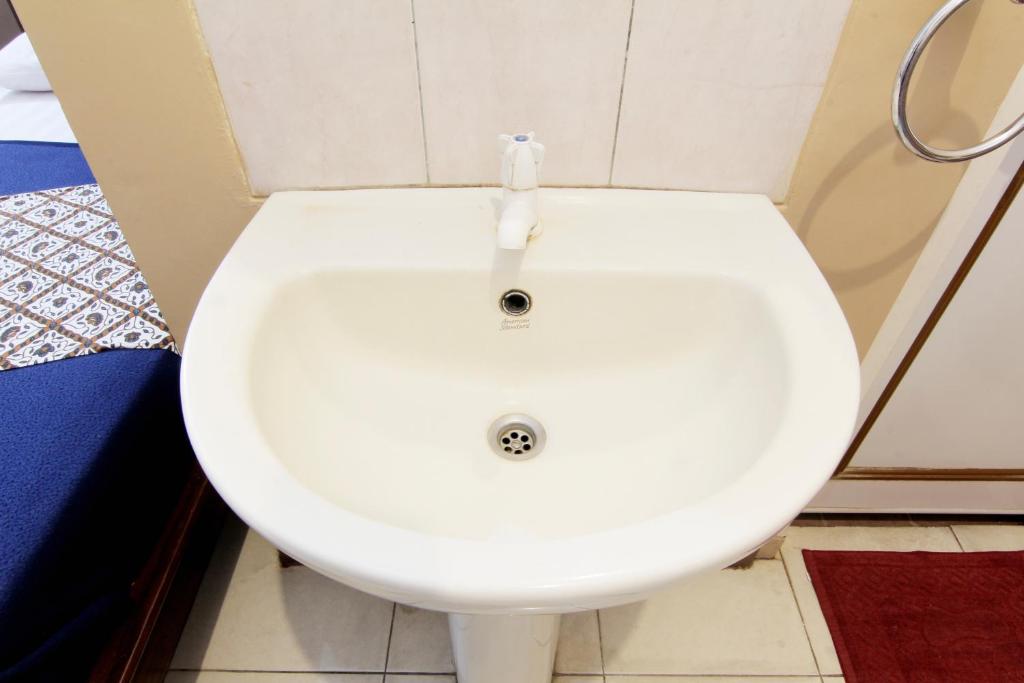 Koupelna v ubytování Monica Hotel Yogyakarta