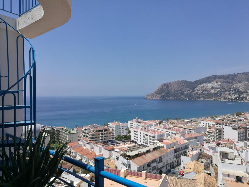 Blue Nautico - penthouse with stunning views of La Herradura ...