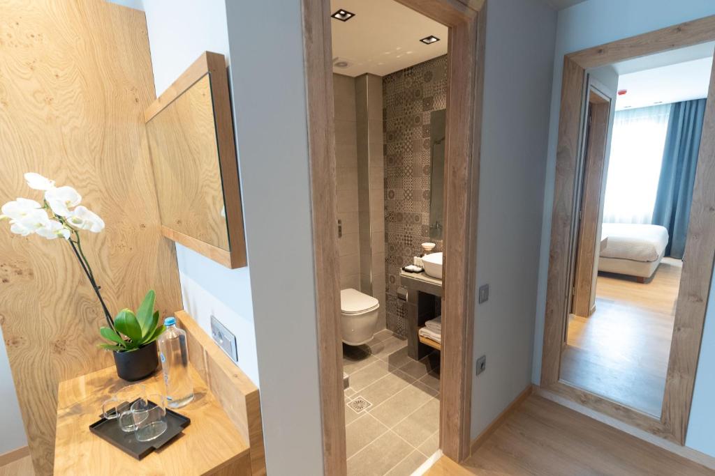 Grand Port Suites - 2