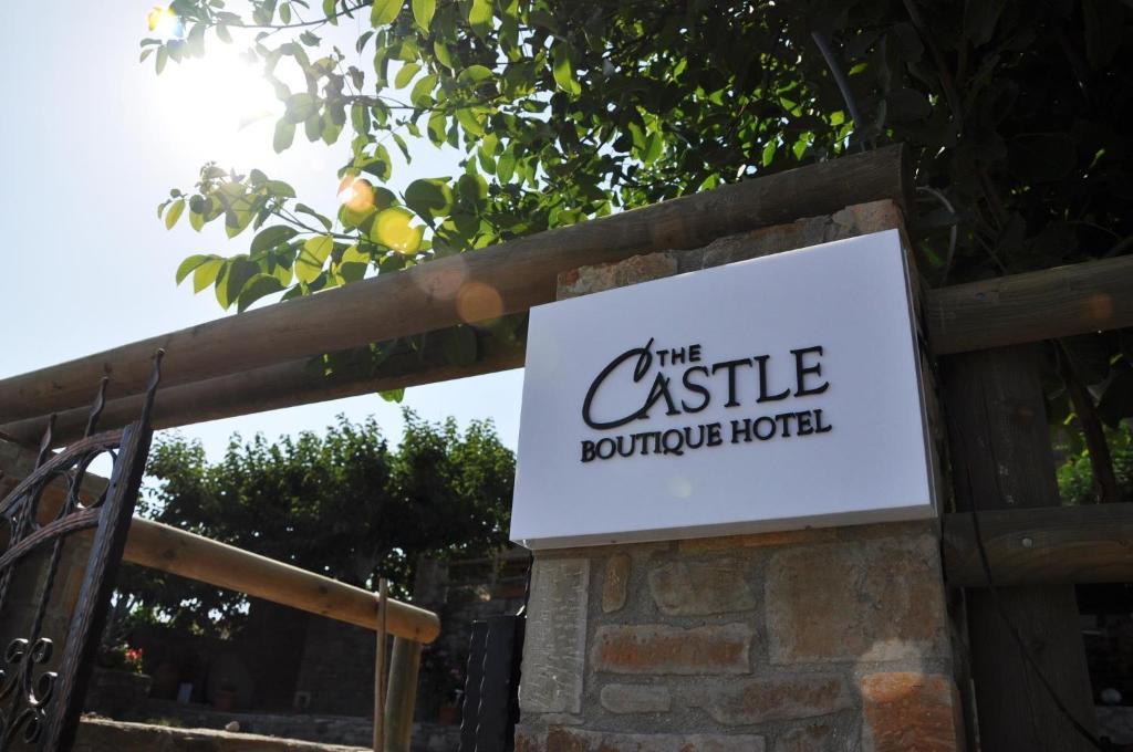 Certifikát, hodnocení, plakát nebo jiný dokument vystavený v ubytování The Castle