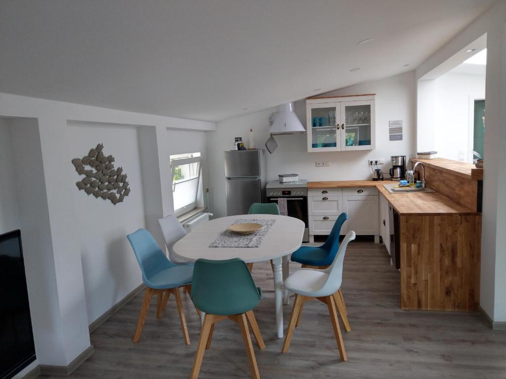 Kuchyň nebo kuchyňský kout v ubytování Gästehaus Twee Linden