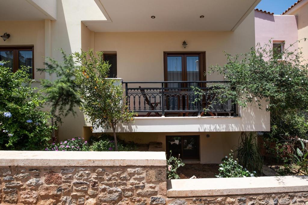 Balkón nebo terasa v ubytování Cyrenia Guesthouse