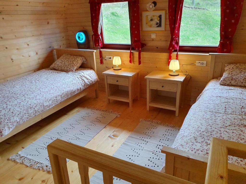 Postel nebo postele na pokoji v ubytování Prbajtnjeko