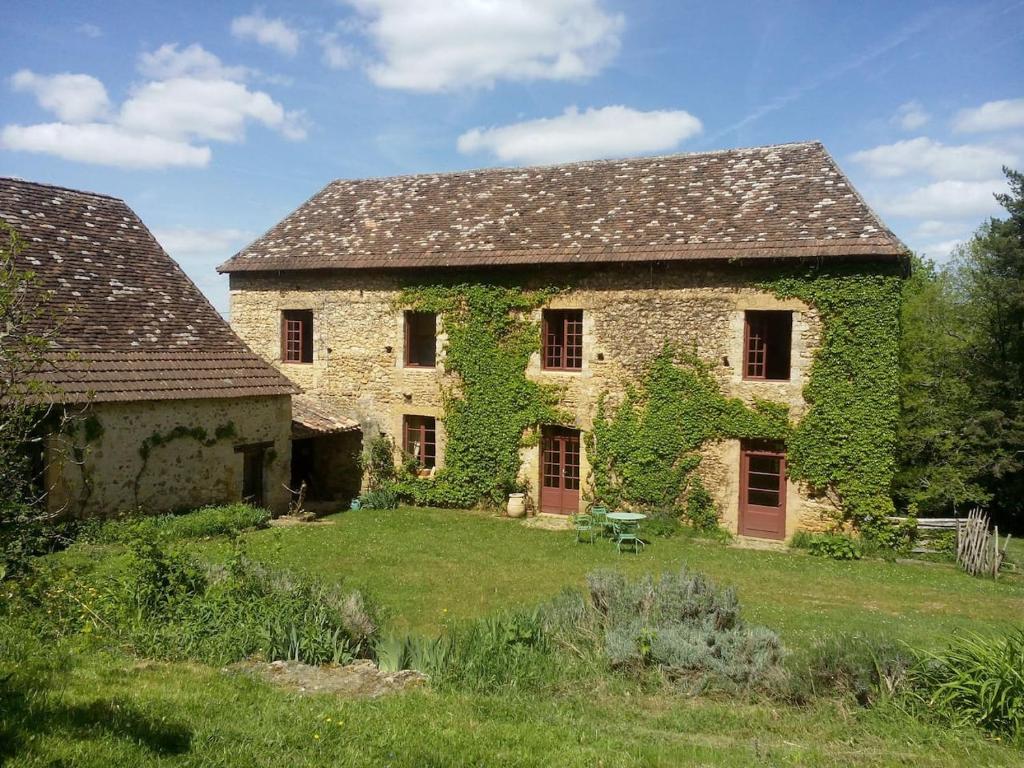 Touvent maison au milieu des bois - Maison De Cinq Chambres