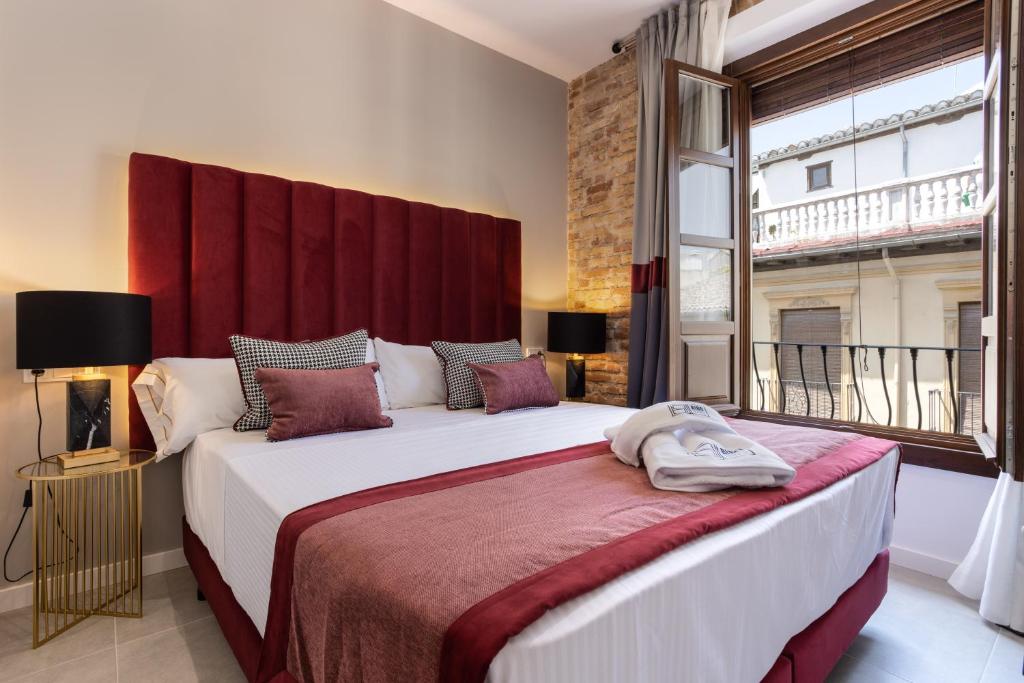 BiBo Suites Plaza Nueva - Standard One-Bedroom Apartment