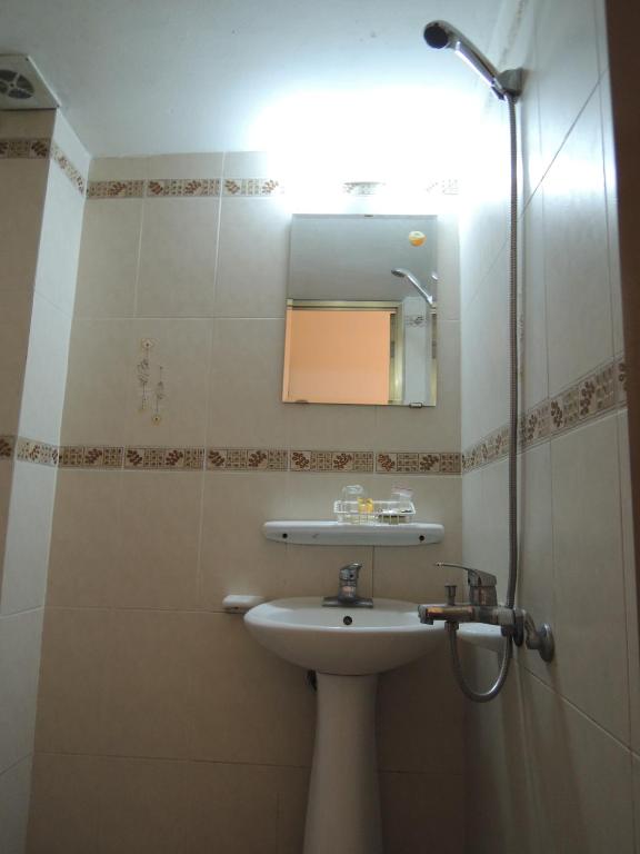 Koupelna v ubytování Hanoi Ecogreen Hostel