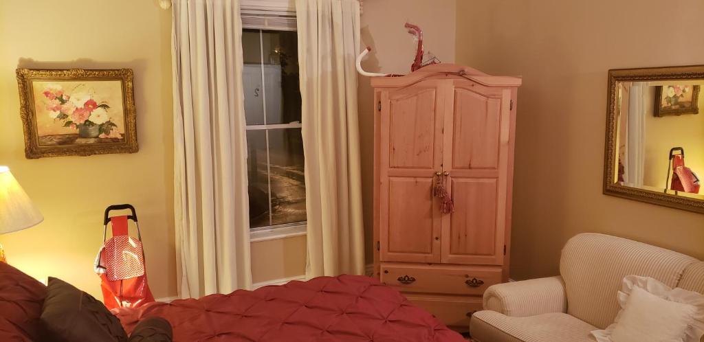Postel nebo postele na pokoji v ubytování Harrington House Picton