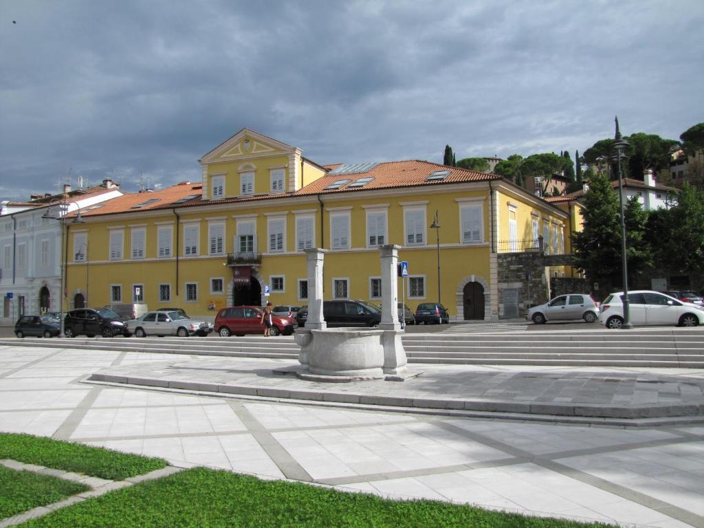 Budova, kde se hotel nachází