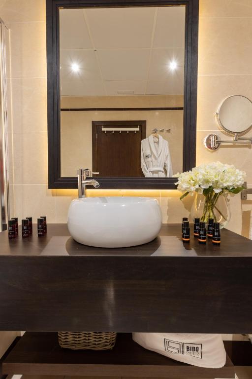 BiBo Suites Plaza Nueva - Standard Two-Bedroom Apartment