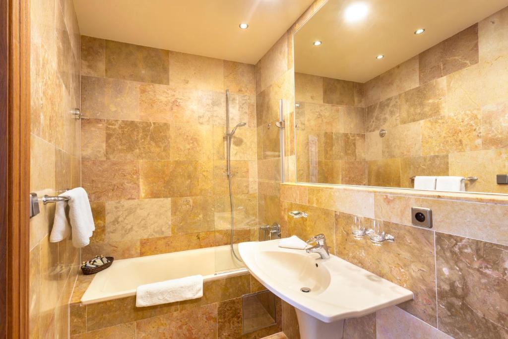 Hotel U Prince Prague by BHG