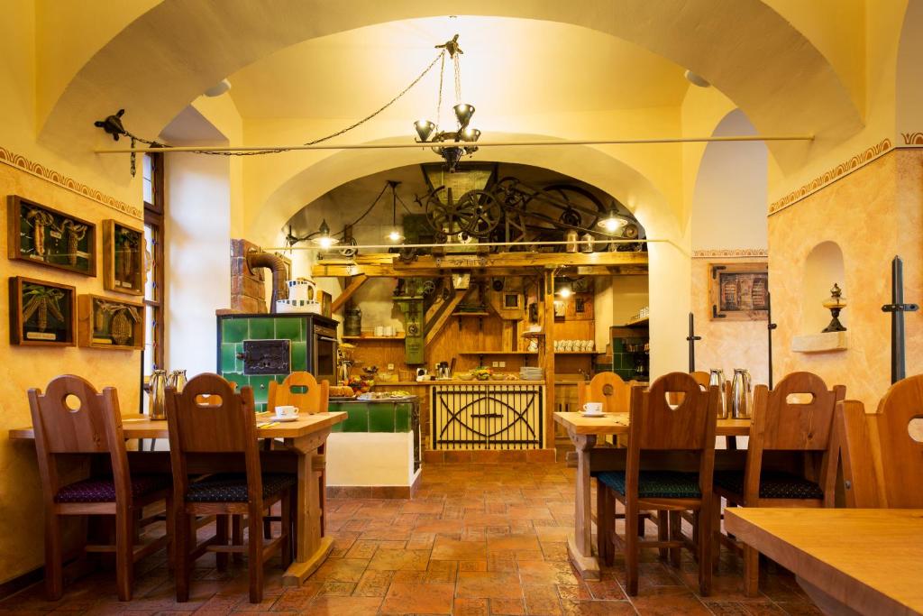 Hotel Selsky Dvur - Bohemian Village Courtyard - Resim 42