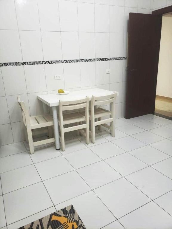  APARTAMENTO FAM MARIANO