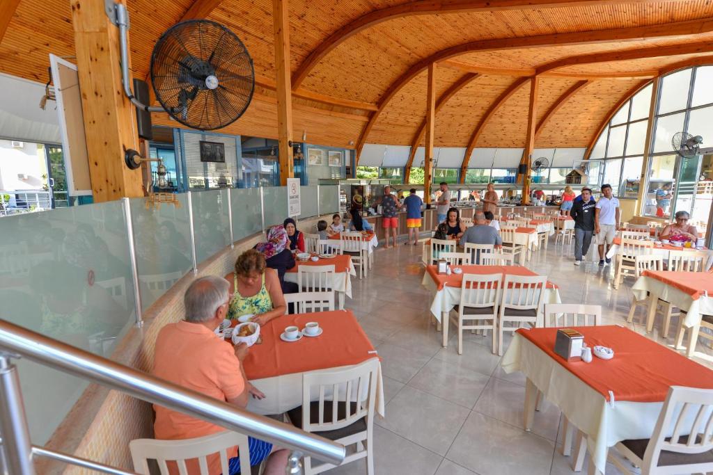 Restaurace v ubytování Belcehan Hotel