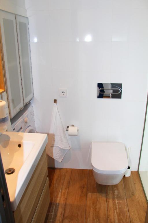 Koupelna v ubytování APARTAMENTOS VALLE DE IROLA