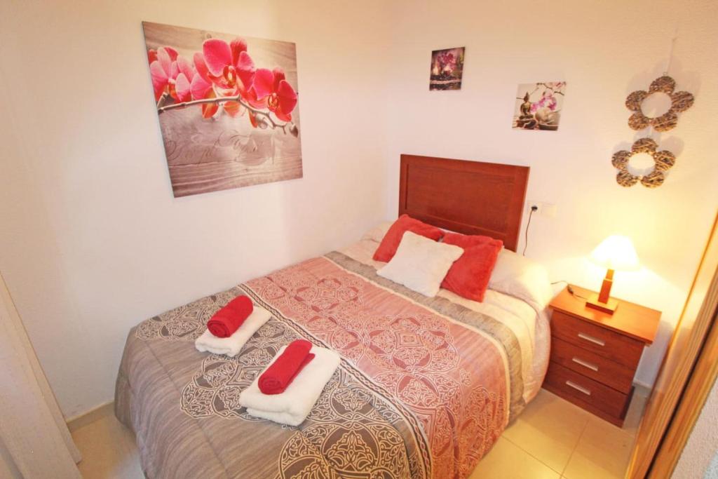 Zdjęcie z galerii obiektu Bungalow con terraza, piscina y vistas al mar w mieście Gran Alacant