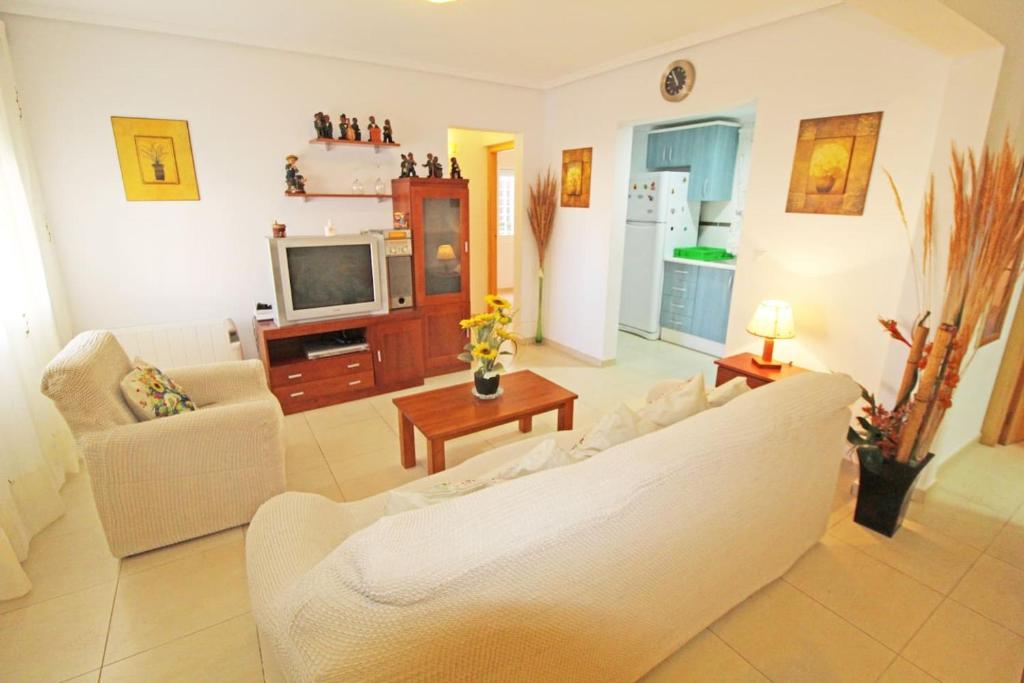 Zdjęcie z galerii obiektu Bungalow con terraza, piscina y vistas al mar w mieście Gran Alacant