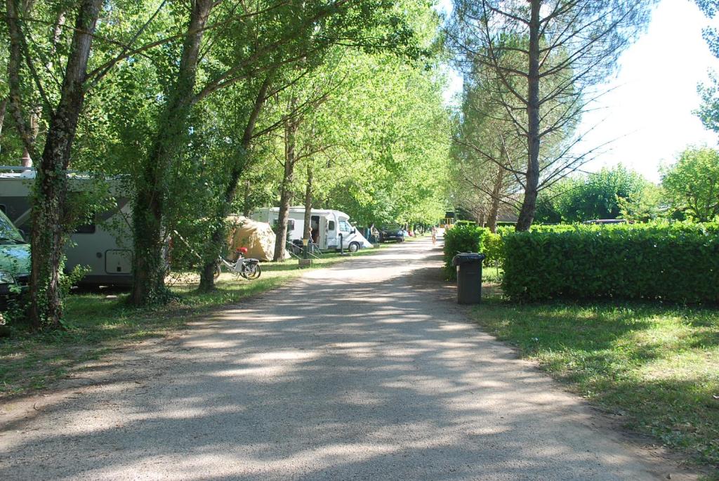 Zahrada ubytování Camping La Combe
