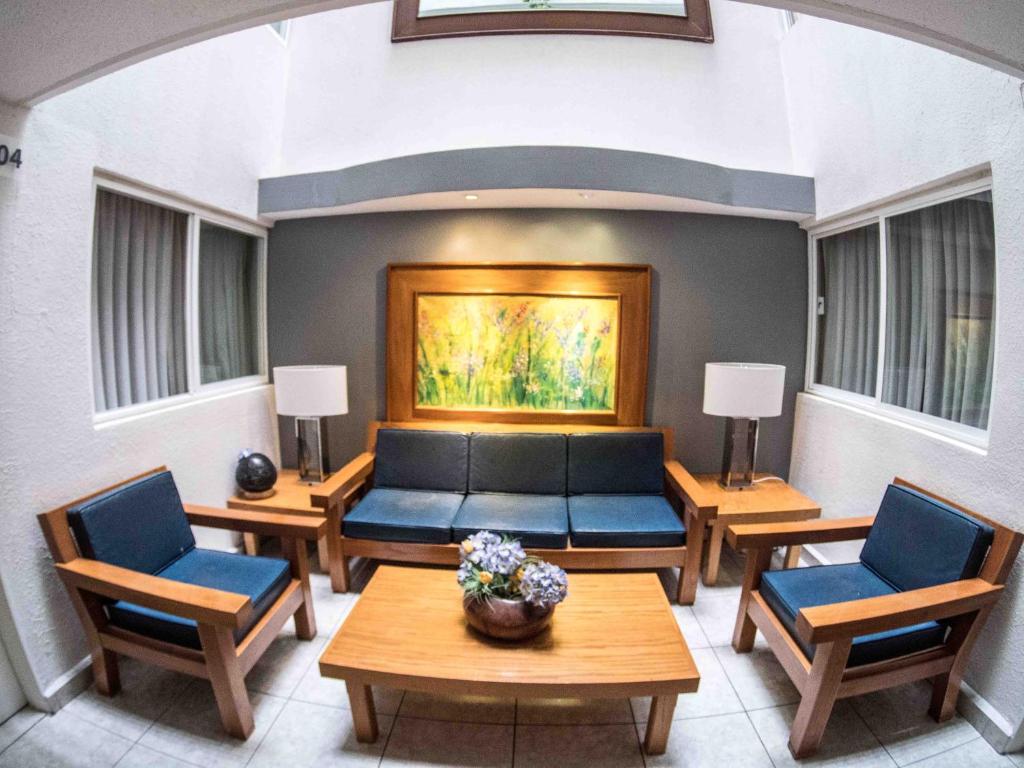 Posezení v ubytování Hotel Qualitel Plus