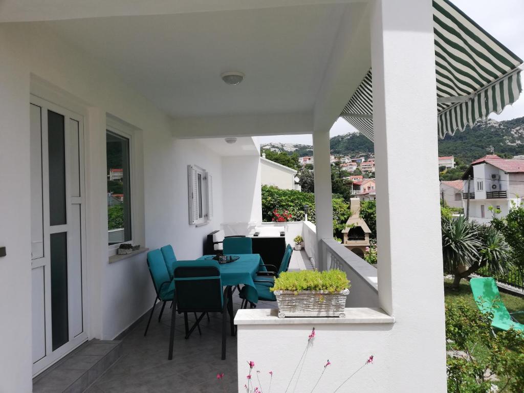 Balkón nebo terasa v ubytování Apartman Katica