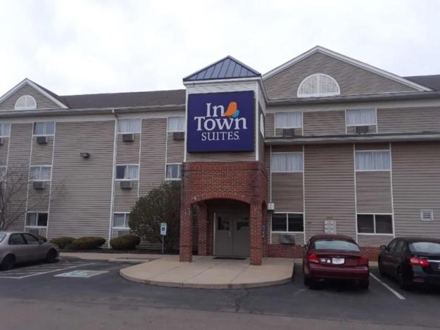 InTown Suites Extended Stay Cincinnati OH - Fairfield, Fairfield – Updated  2023 Prices