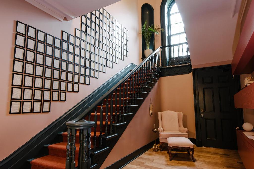 Fotografie z fotogalerie ubytování Rosemount Inn v destinaci Kingston