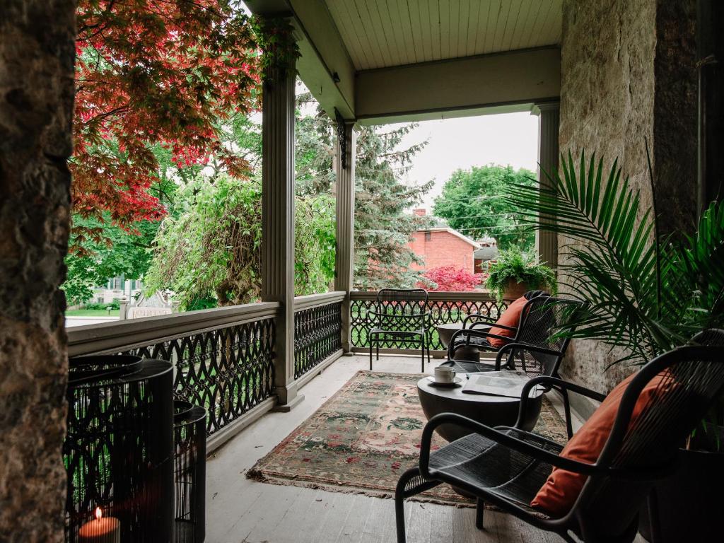 Balkón nebo terasa v ubytování Rosemount Inn