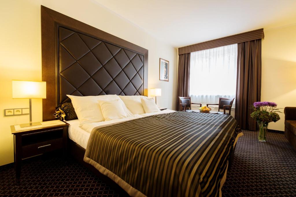 Hotel Selsky Dvur - Bohemian Village Courtyard - Resim 40