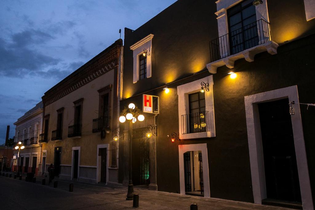 Gallery image of Hotel el Descanso Barrio del Artista in Puebla