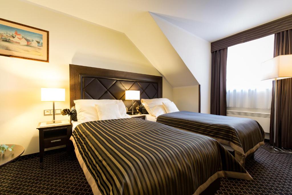 Hotel Selsky Dvur - Bohemian Village Courtyard - Resim 21